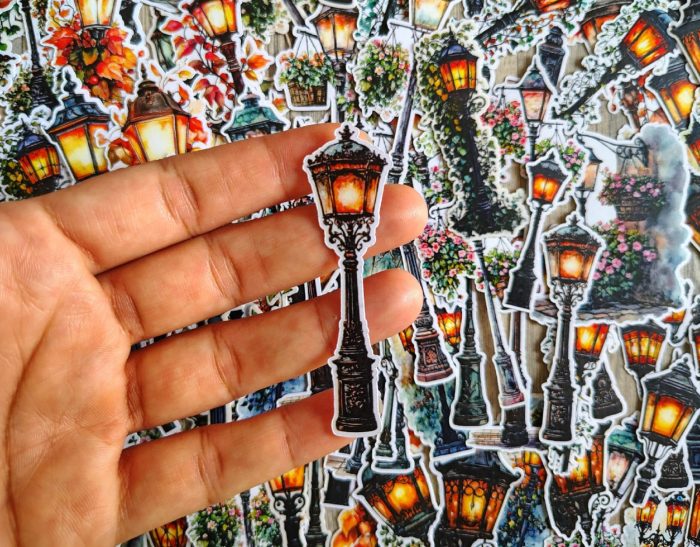 Street lamppost - Image 4