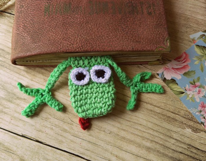 Crochet book mark - Image 5