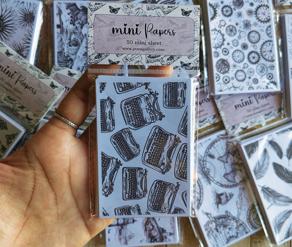 Mini papers black and white - Image 2