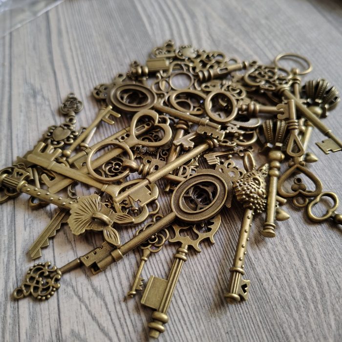 vintage keys - Image 3