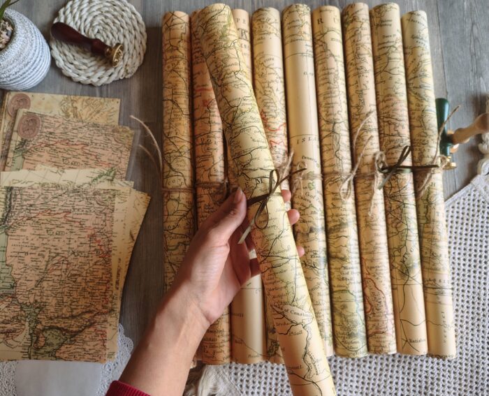 Vintage maps - Image 5